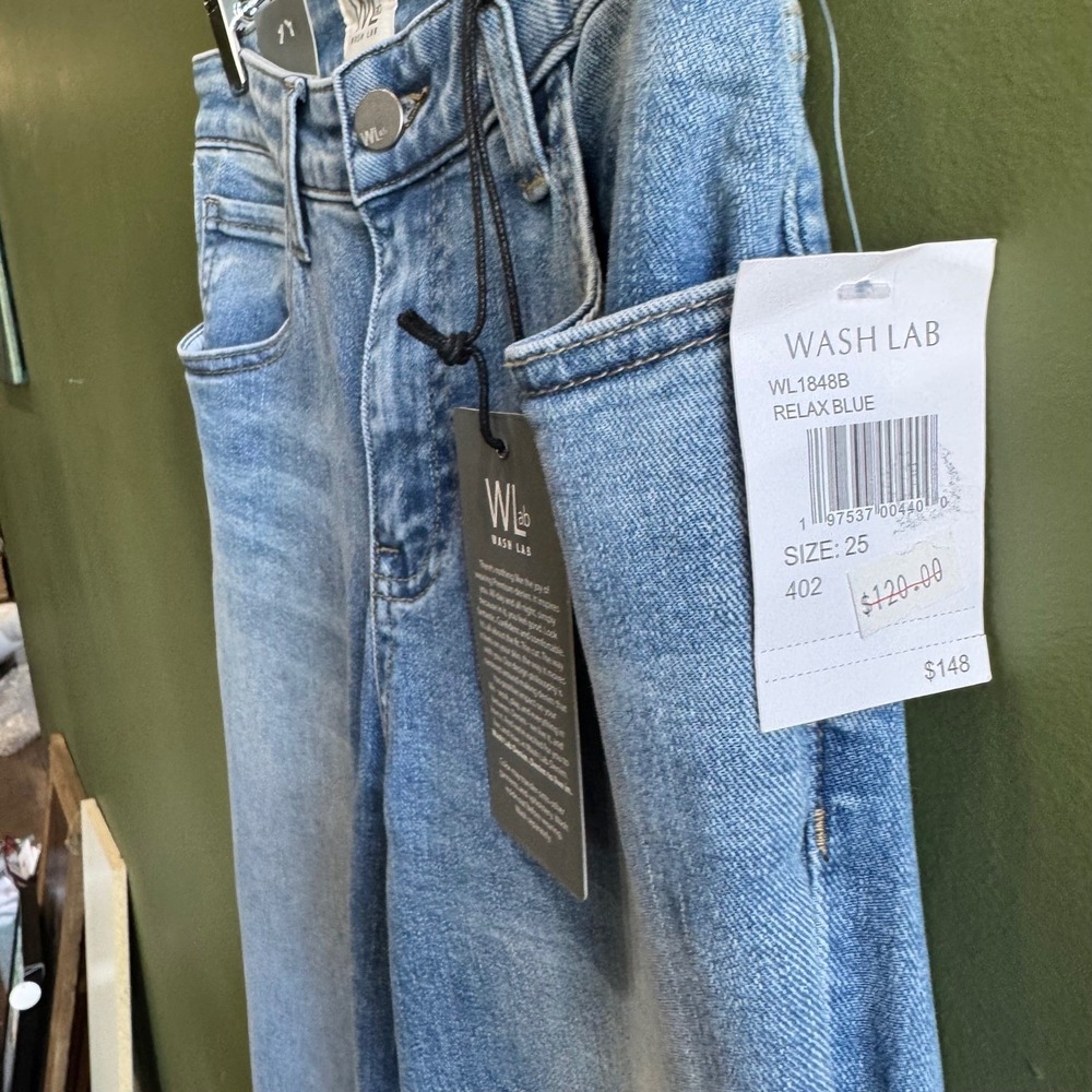 NWT Wash Lab Poppy Relaxed Straight Leg Denim Jeans Size 25 Medium/Light Wash - Picture 2 of 11